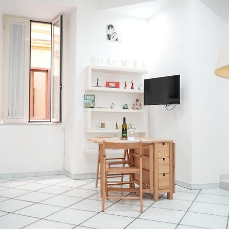 Casa Vacanza La Spagnola Napoli Exterior foto