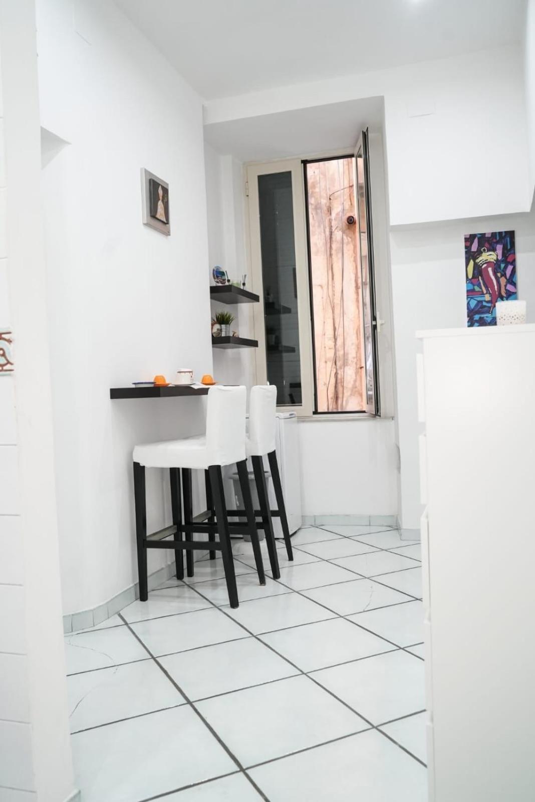 Casa Vacanza La Spagnola Napoli Exterior foto