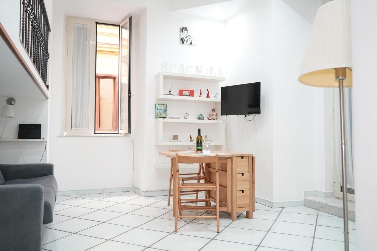 Casa Vacanza La Spagnola Napoli Exterior foto